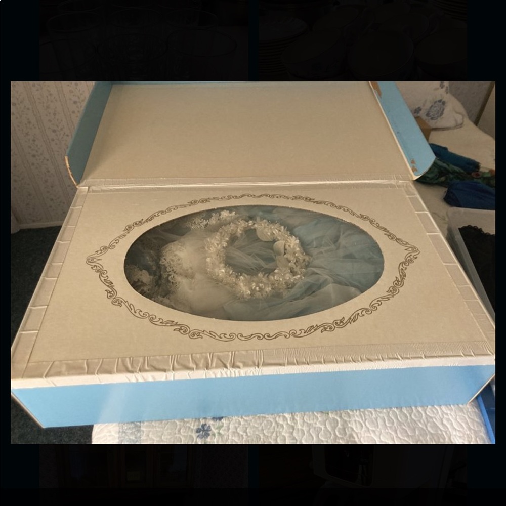 Vintage “Mystery” Wedding dress